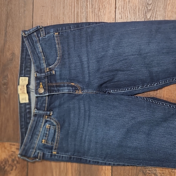 Hollister Skinny Jeans - Picture 5 of 10